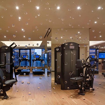 Hotel Grand Hyatt Taipéi Exterior foto The gym at The Landmark, Hong Kong