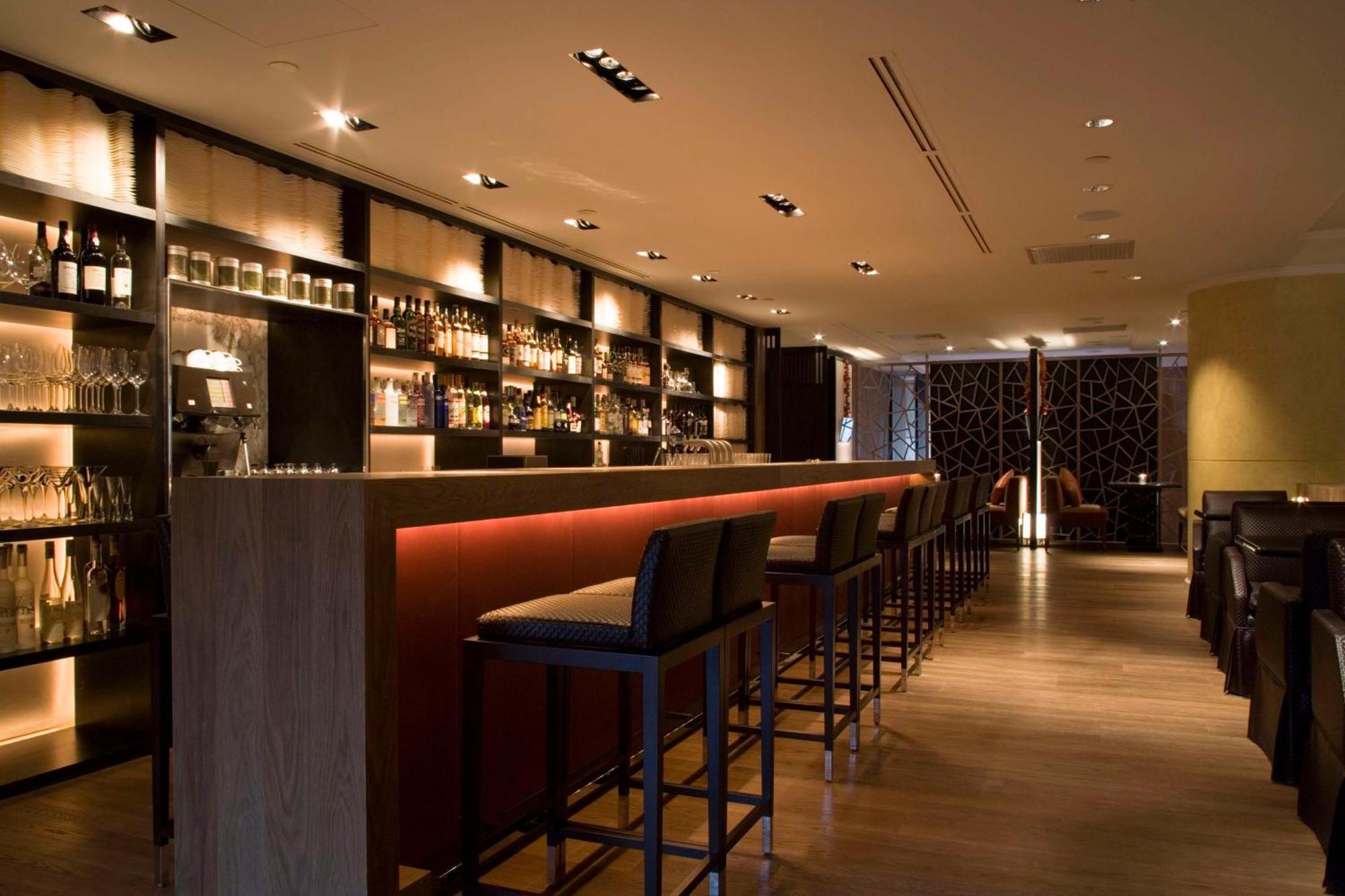 Hotel Grand Hyatt Taipéi Exterior foto The bar at the Concourse