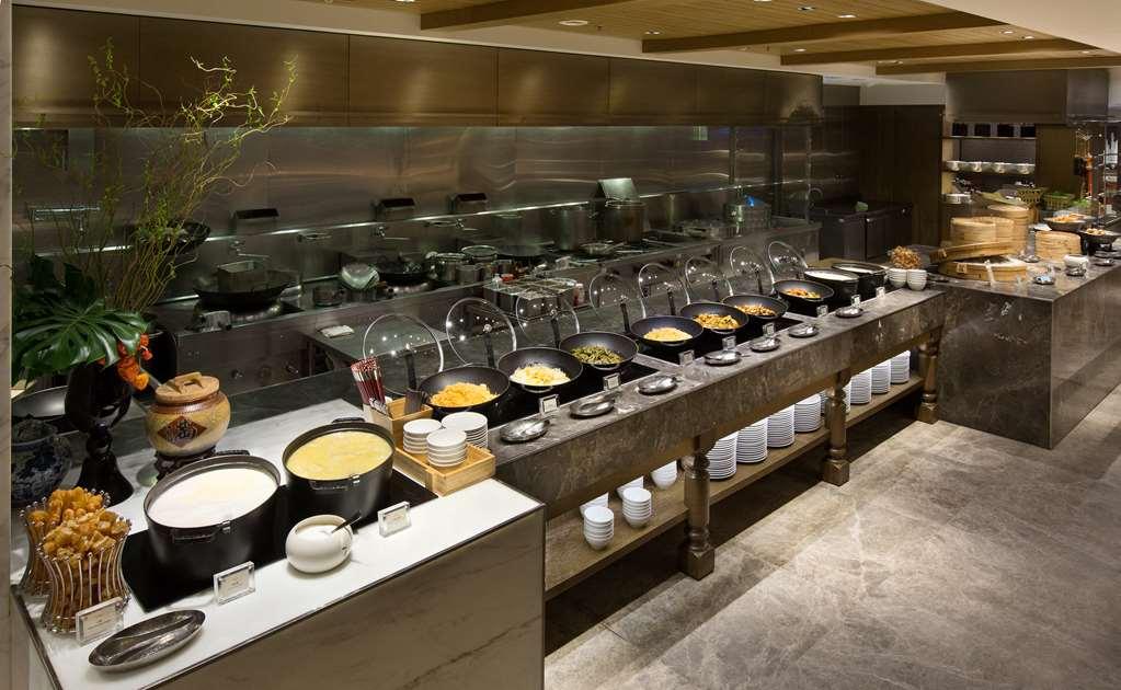 Hotel Grand Hyatt Taipéi Restaurante foto A buffet at a hotel